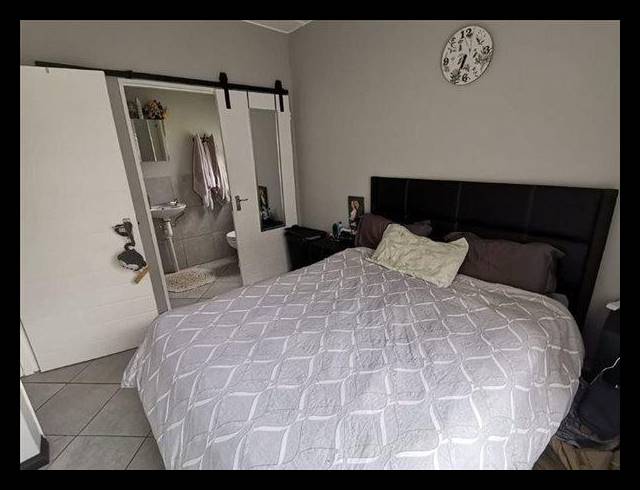 2 BEDROOM TOWNHOUSE FOR SALE IN NORTH VILLA